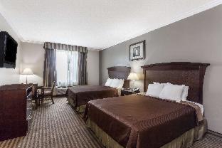 Room #41560014 at Harbor Inn & Suites, photo 2